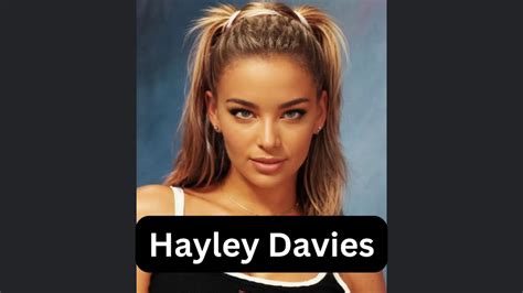 Hayley getting it ready for Zac Wild : r/HayleyDavies .